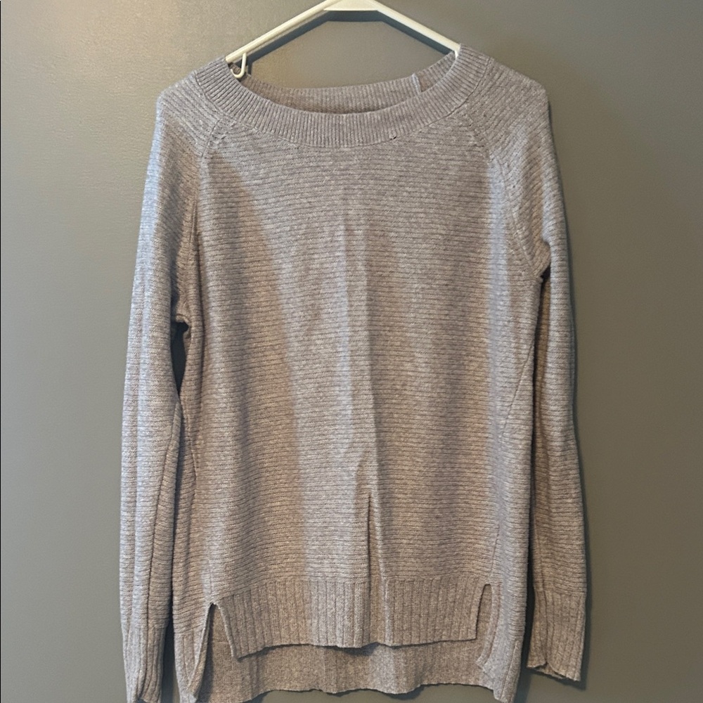Old Navy Heather Gray Women's Crew Neck Sweater
